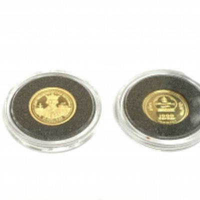 Two small gold proof coins. Shipping category A.