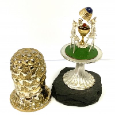 CHRISTOPHER NIGEL LAWRENCE : A silver and silver-gilt novelty surprise Easter mushroom, London 1981, limited edition numbered 108 of 250.