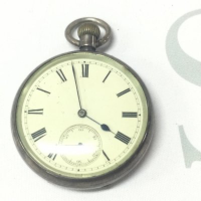 A gents silver cased pocket watch