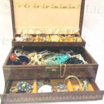 A box of costume jewellery