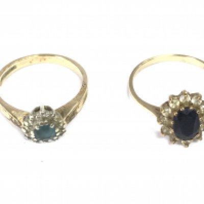 Two 9ct gold rings set with assorted stones. 4.72g size N 1/2.