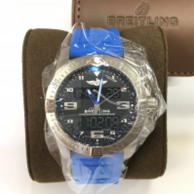 A gents Breitling Exospace B55 watch. Titanium case with blue strap. Watch is in as new condition having just had a full service with Breitling. Full box and paperwork including service paperwork. Watch is still stickered and unworn since service. Postage B