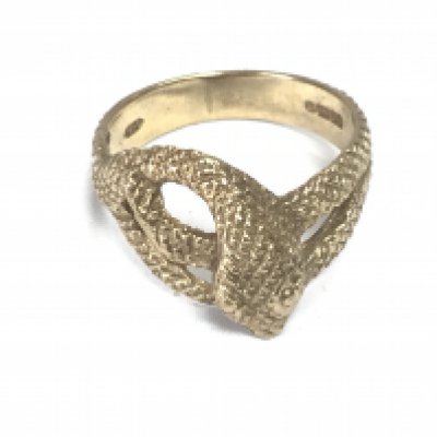 A 9ct ring with snake design. 6.44g and size V