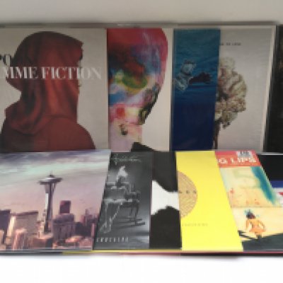 Two bags containing 20 indie rock/grunge LPs and 12" singles by various artists including Nirvana, Pearl Jam, Foo Fighters, Jane'S Addiction and others. Includes original and 180g pressings.