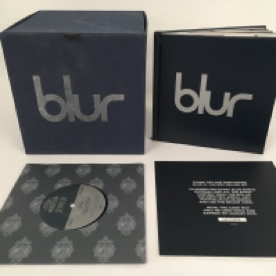 A Blur 21 multi CD/DVD/7" box set.