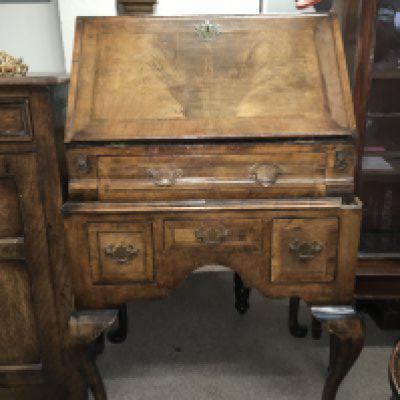 A walnut bureau , dimensions 60cm wide 100cm tall 45cm deep