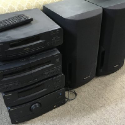 Technics cd player, cassette deck, tuner, amplifier and SB CH510A speakers