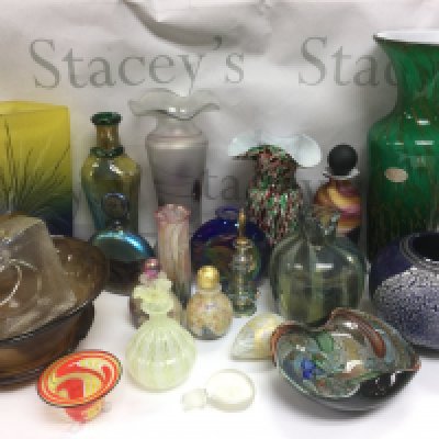 A collection of Isle of Wight glass and other art glass. Shipping category D.