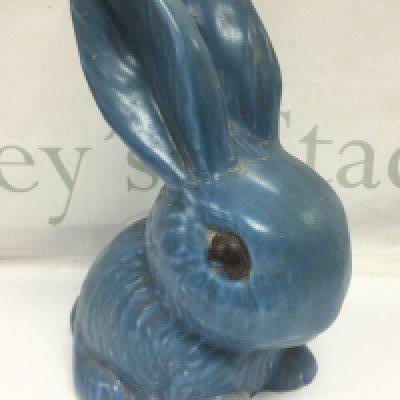 A Sylvac rabbit, approx height 26cm, a/f. Shipping category D.