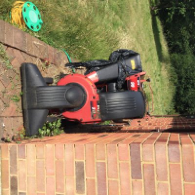 A leaf vacuum. In need of attention. Items sold in situ. Viewing on location in Woodham Mortimer by appointment contact office to arrange.- NO RESERVE