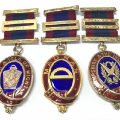 Three silver and gilt Passed Grand Masters Masonic County Jewels hans & Isle of Wight 1914 Madras and 1918 Hampshire & The Isle of Wight. Postage category A