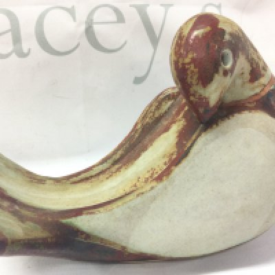 Ann & John Farquharson studio pottery pigeon , 15cm tall. this lot cannot be posted