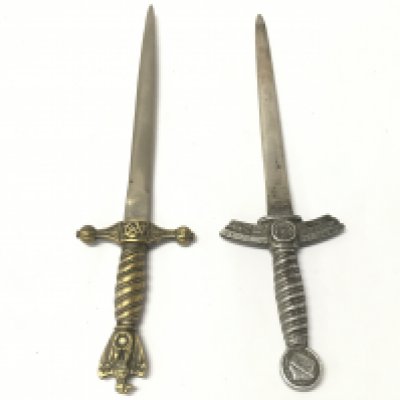 Kriegsmarine and Luftwaffe presentation paper knifes. 21cm long approximately. Postage category B