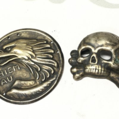 German Bavarian volunteer Freikorps medal and a SS skull hat badge . Postage category A NO RESERVE