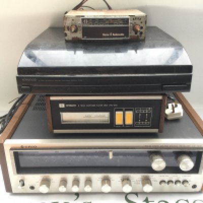 An assortment of vintage HiFi including a Hitachi 8 track player with cartridges, an in car 8 track player with speakers, a Trio KR-7400 stereo receiver, Kenwood turntable plus some LPs, EPs and 7" singles by various artists.
