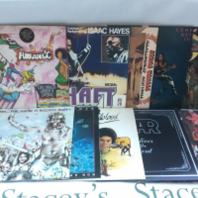 Two bags containing 20 funk and soul LPs by various artists including War, Isaac Hayes, Earth, Wind & Fire and others. Includes some promo copies.