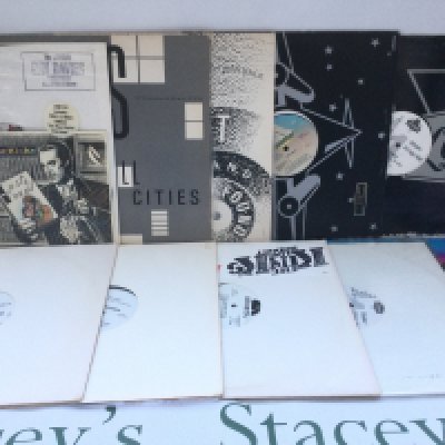 Ten Kinks promotional and limited edition 12" discs.