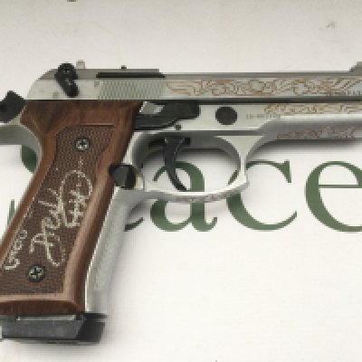 A film prop replica gun signed by Denzel Washington, no COA. Please note that we are not experts in this field and can offer no guarantees that these signatures are genuine and will not be held responsible should they prove otherwise.