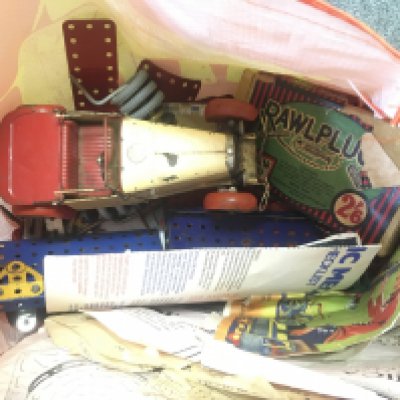 A Bag Containing Loose Meccano Parts. No Reserve.