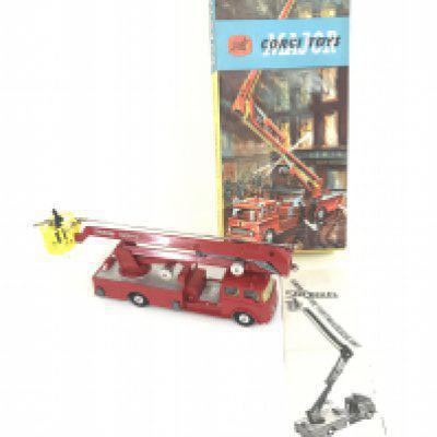 A Boxed Corgi Simon Snorkel #1127.