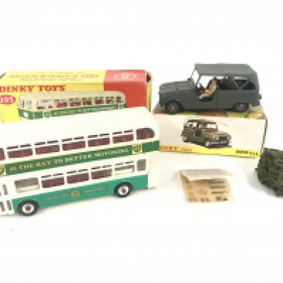 A Boxed French Dinky Sinpar 4x4 #800 (Ariel missing) and a Leyland Atlantean Bus #293.