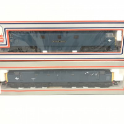 2 X Boxed 00 Gauge Llima Diesel Locomotives