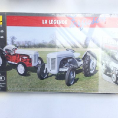 A Boxed And Sealed Heller Harry Ferguson Tractor Model Kit Set. 1/24 Scale NO RESERVE