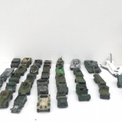 A collection in excess of 30 Playworn model vehicles by Matchbox..Corgi and others. Theme is Military. NO RESERVE
