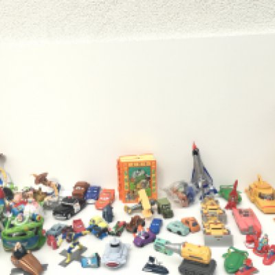 A mixed collection in excess of 50 pieces containing Disney..Thunderbirds and other items. NO RESERVE