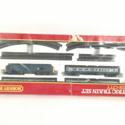 A Boxed Hornby 00 Gauge Electric Train Set. B.R. inter-City. Box Is Worn.
