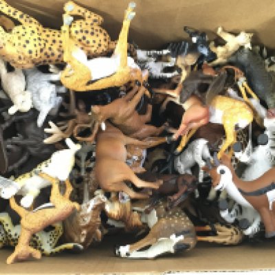 A Box Containing Various plastic Animals. No Reserve.