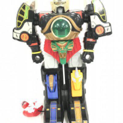 A Mighty Morphin Power Rangers Thunder Megazord. No Reserve.