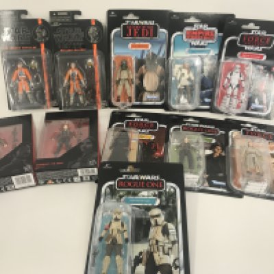 A Collection of Modern Star Wars Figures. All Carded/Boxed.