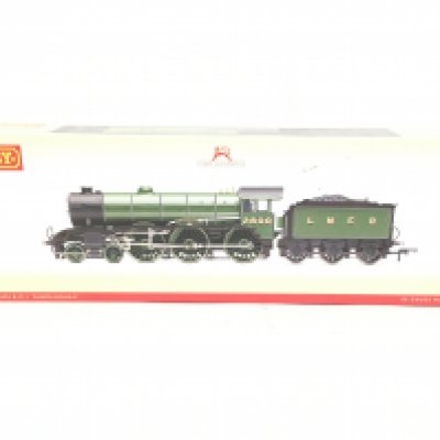 A Boxed Hornby 00 Gauge LNER 4-6-0 Class B17/1 Loco. DCC #R2920.