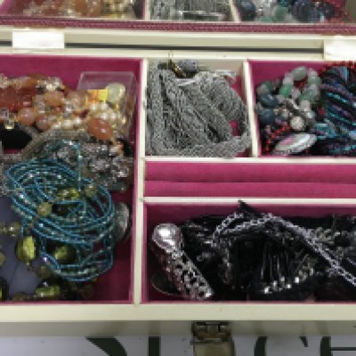 A collection of costume jewellery