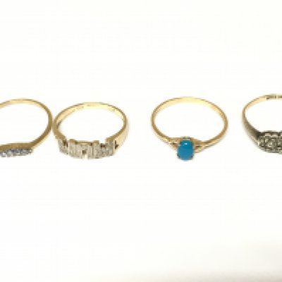 A collective lot of four 9ct gold rings of various styles. Approximately 5.6g sizes N O1/2 P 1/2