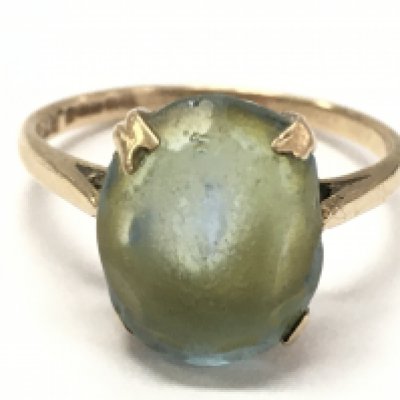 A 9 carat gold ring , size M. 2.5g total weight. Postage category A