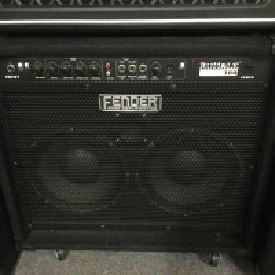 A Fender Rumble 100 amplifier.