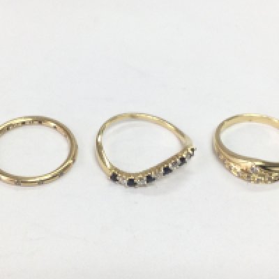 Three 14ct gold rings, one set with diamonds and sapphires and two with diamonds, approx sizes N.O and P. Total approx 6.7g. Shipping category A.
