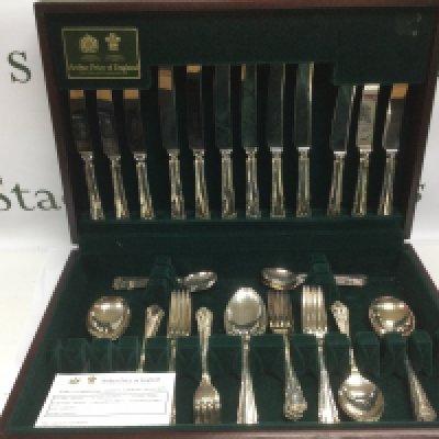 A cased canteen of Arthur Price cutlery plus a box of Arthur Price silver plated items. Shipping category D.
