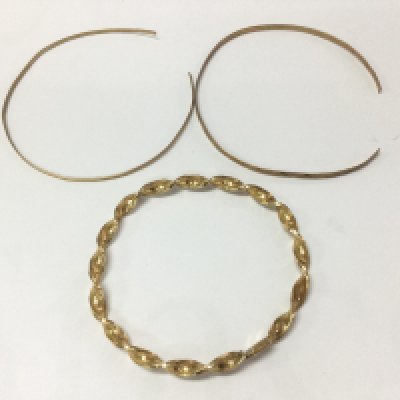 9ct gold bangles two hallmarked. 10.80g total.