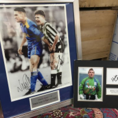 Framed and signed Vinnie Jones and Paul Gascoigne print with COA (46x56cm frame size) and a Nevill Southall autograph. This lot can be posted without the glass frame. Postage category B