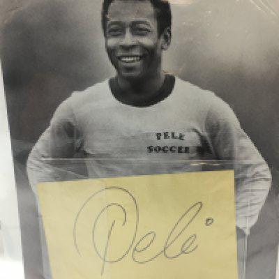 A Pele autograph , no COA