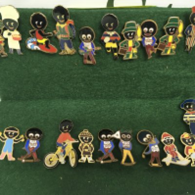 Two pads of vintage Robertsons jam golly badges , postage category B