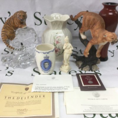 A small collection of china and glassware including two Franklin Mint figures of big cats, vases etc. Shipping category D.- NO RESERVE