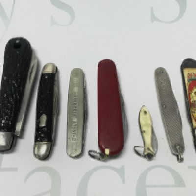 Six pocket knives one with a silver case, Witness, Richards, Victorinox Swiss etc. NO RESERVE