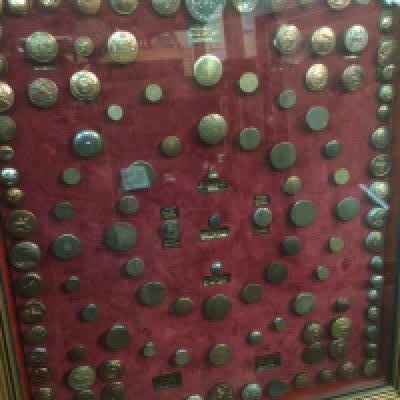 A case containing buttons some from the 16th and 17th century. This lot cannot be posted