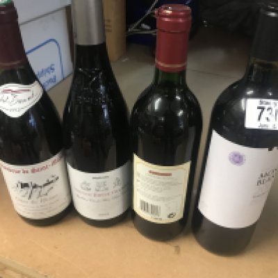 Eight bottles of wine various. NO RESERVE