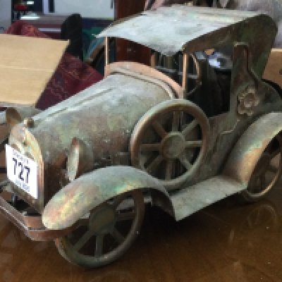 A metal musical vintage car. NO RESERVE