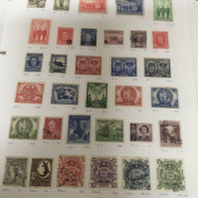 Seven albums of stamps World stamps all mainly used stamps including an album of Elizabeth II silver Jubilee unused British Commonwealth and British Territory stamps an album of French stamps an album of American stamps Australia and Canada. (7)